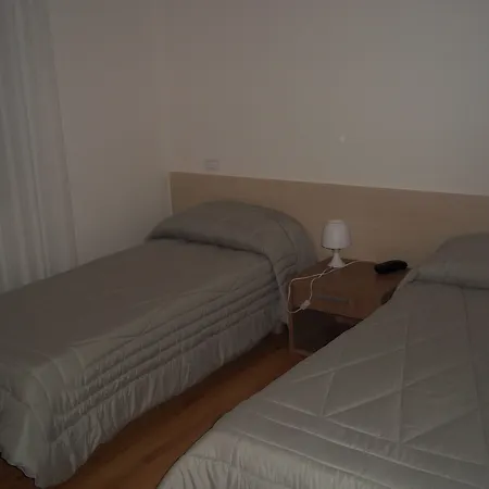 Gronda Lagunare Hotell 2*