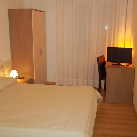 Gronda Lagunare Hotell