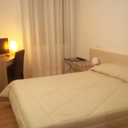 Otel Gronda Lagunare Tessera